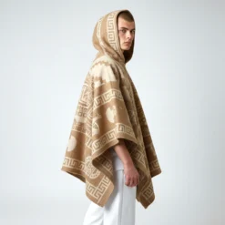 Alpaka Kapuzenponcho Sirus Herren aus 100 % Alpakawolle beige