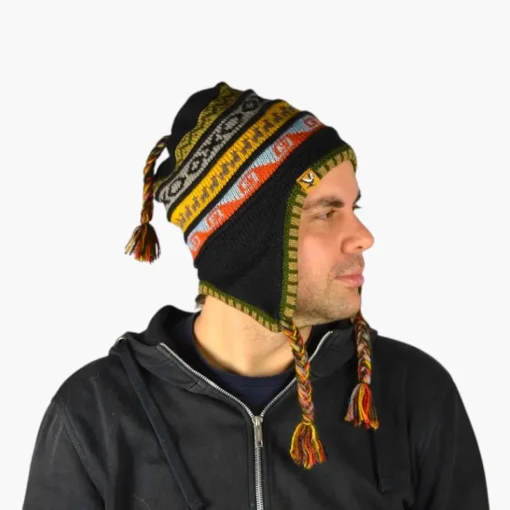 Chullo – Handgestrickte Wollmütze mit Ohrenschutz - Schwarz Variante 1