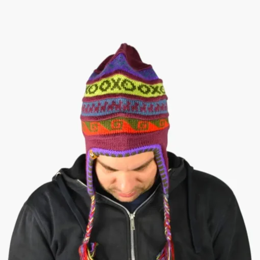 Chullo – Handgestrickte Wollmütze mit Ohrenschutz - Violett Variante 1